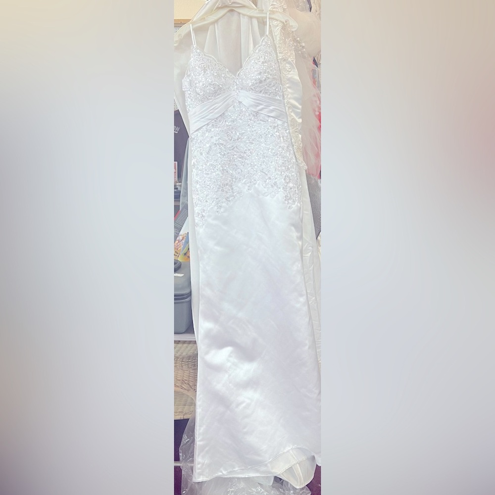 Wedding dress